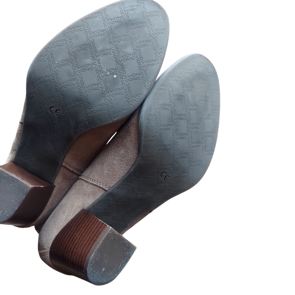 Vionic‎ Tan Ankle Booties with Suede Finish 8 - Picture 4 of 13